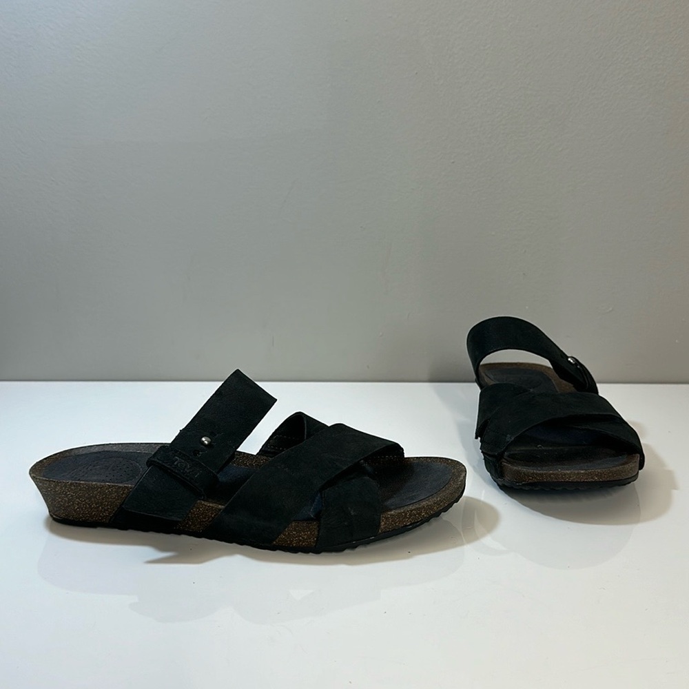 Teva Mahonia Black Leather Slip On Slide Sandals Size 7